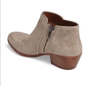 Sam Edelman Women’s ‘Petty’ Chelsea Boot, size 10